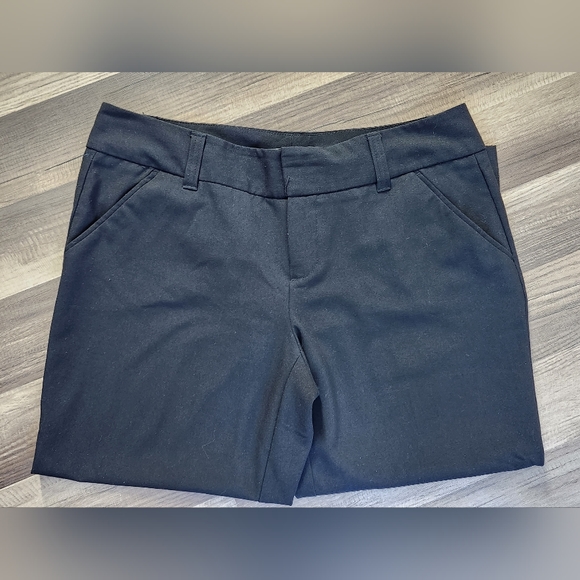 Daisy Fuentes brand size 10 black capri slacks - Picture 7 of 8